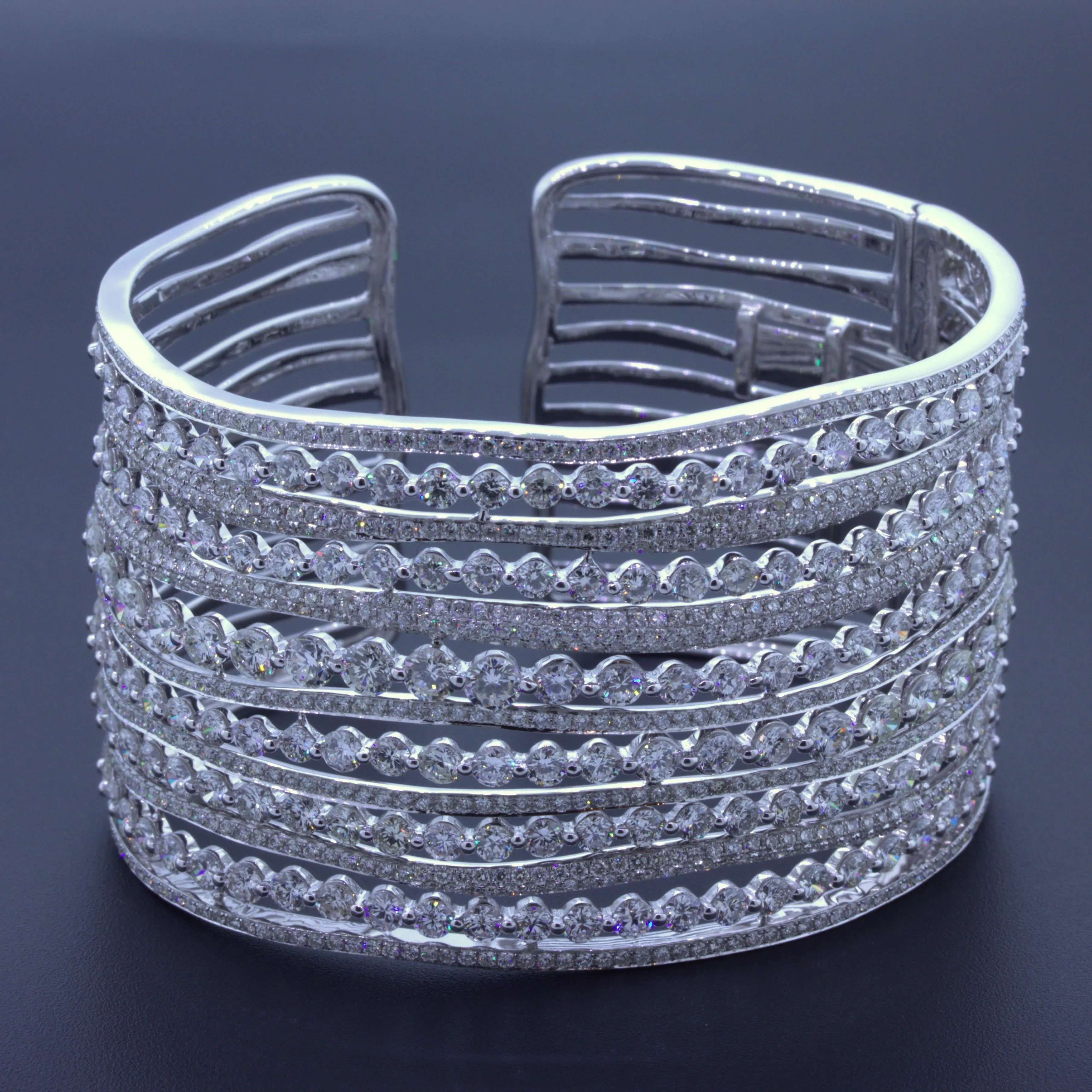 32.76 Carat Diamond 18k White Gold Cuff Bracelet