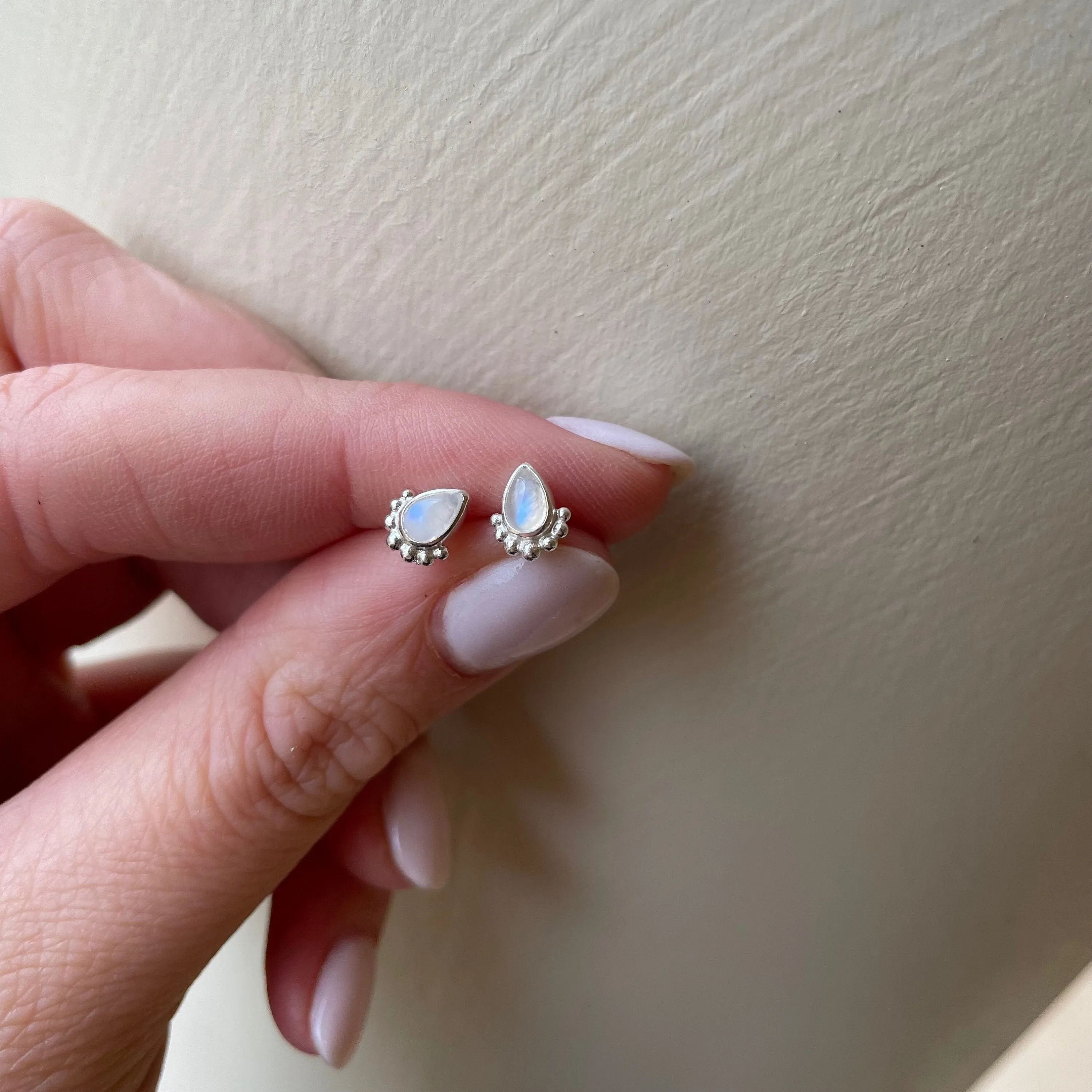 Amaya Silver Moonstone Studs