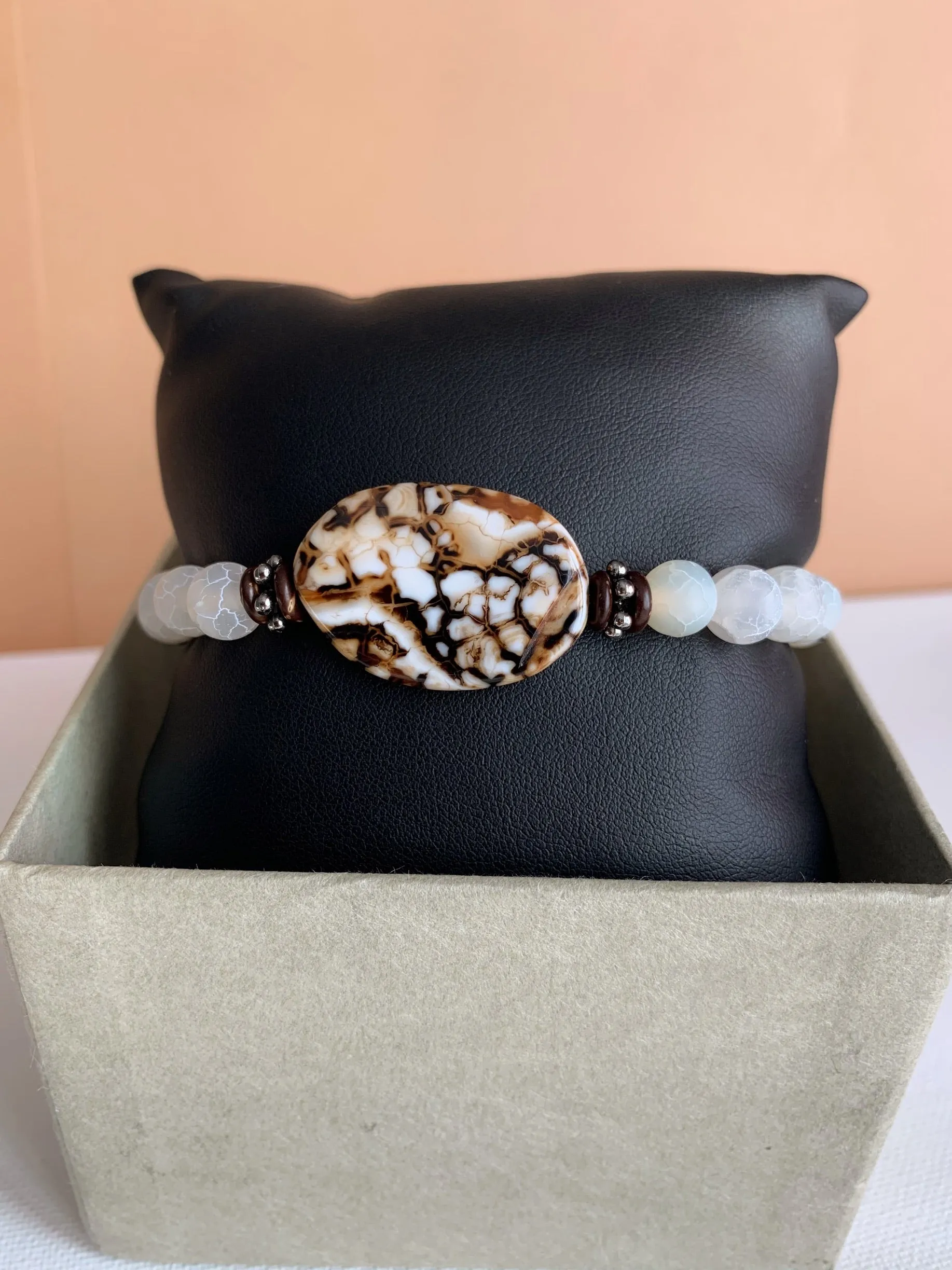 Crackled Quartz and Agate Stone Bracelet