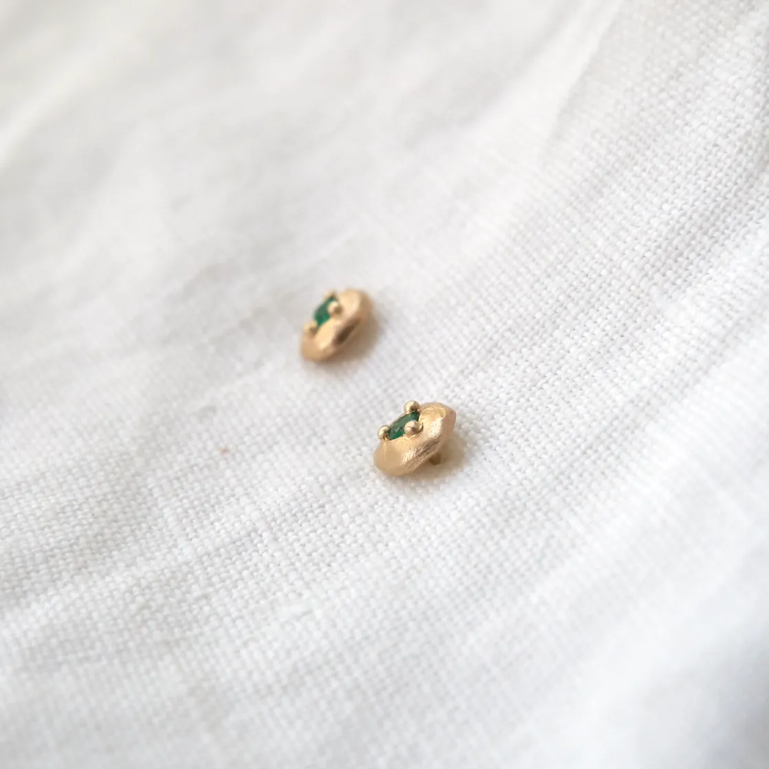 Small Pebble Studs