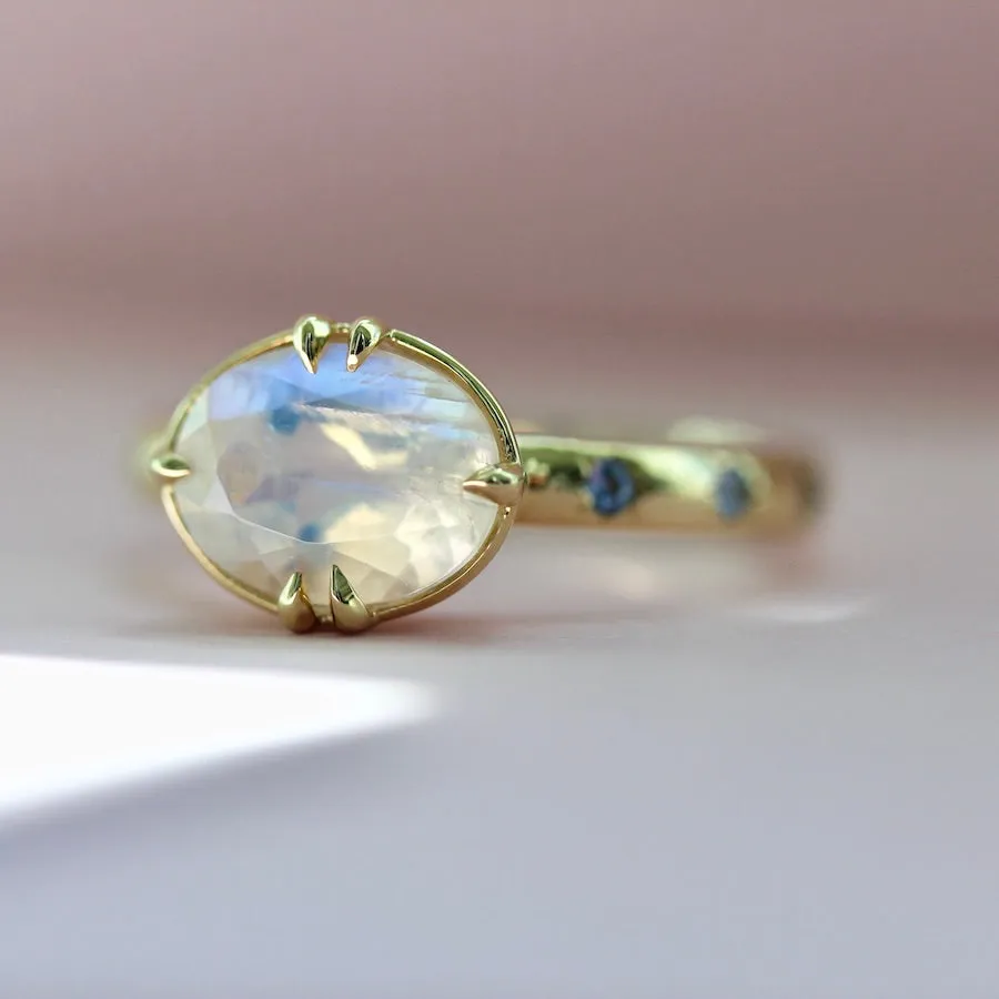 Sugar Cube Oval Cut Moonstone Ring